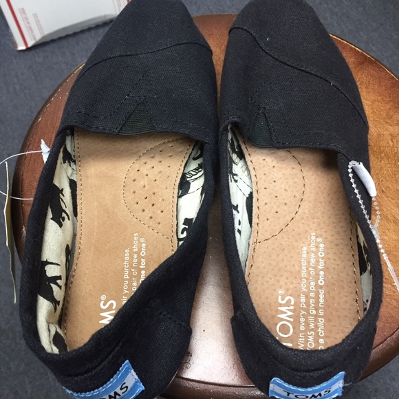 Toms Women Black/White Classic Canvas Flats #721 - Picture 3 of 7